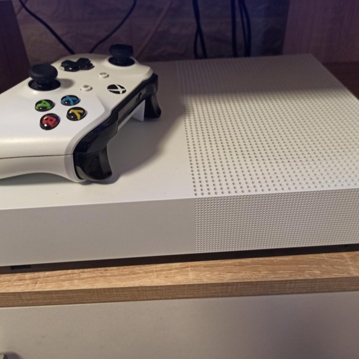 Xbox One s