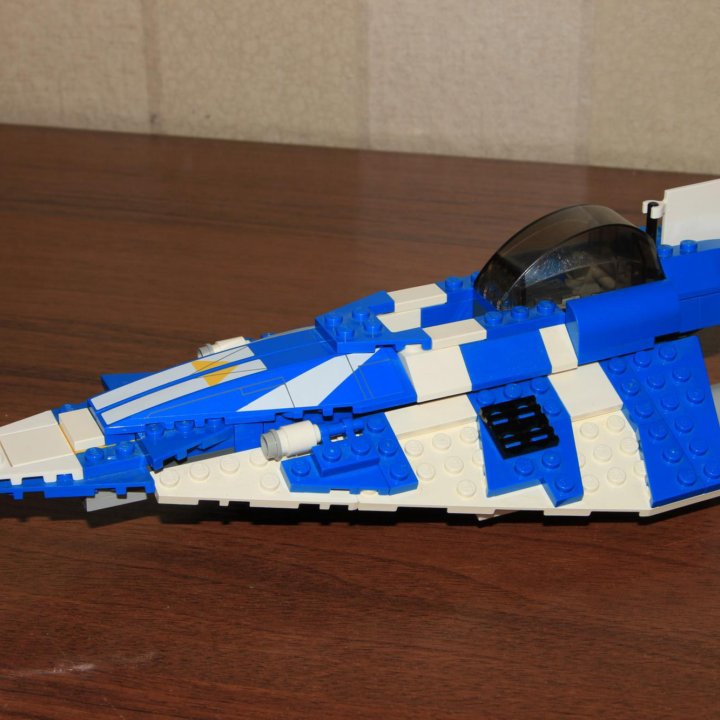 Lego Star Wars 8093 Plo Koon's Jedi Starfighter