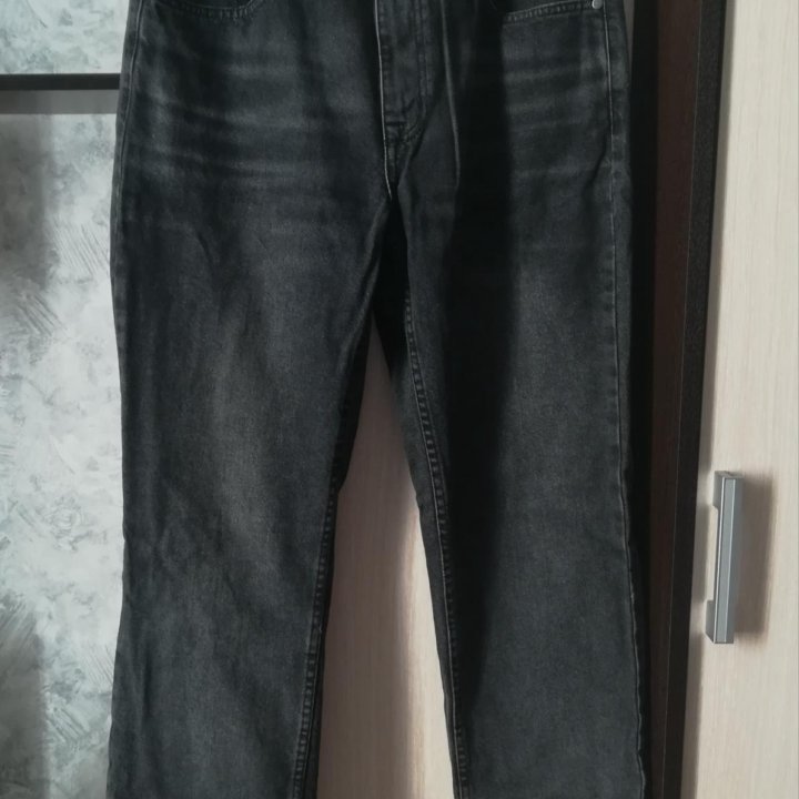 Новые мужские джинсы (г.Кронштадт)