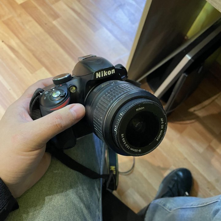 Зеркальный фотоаппарат Nikon D3200 (без зарядки)