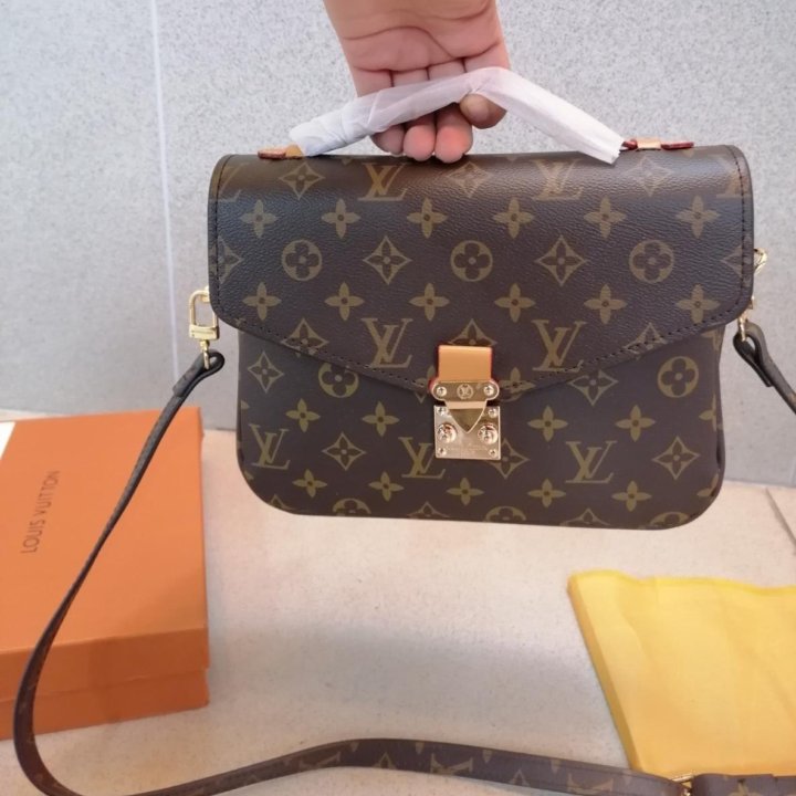 Сумка Louis Vuitton