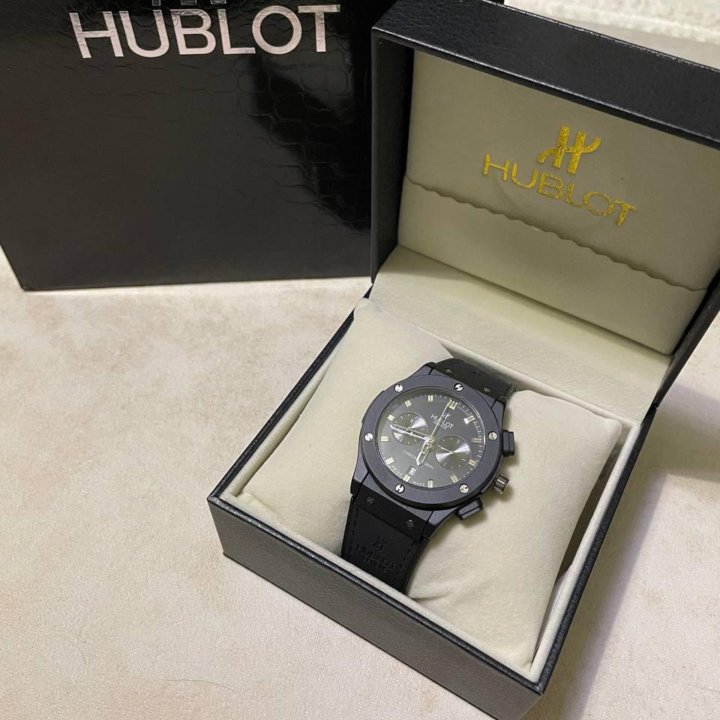 Часы Hublot чёрные Новые