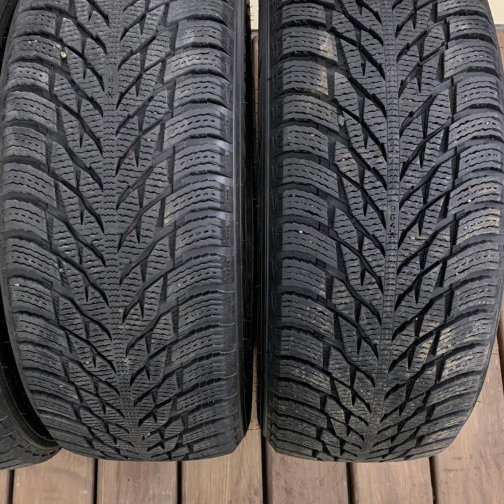 Nokian Tyres Hakkapeliitta R3 225/55 r17 101R