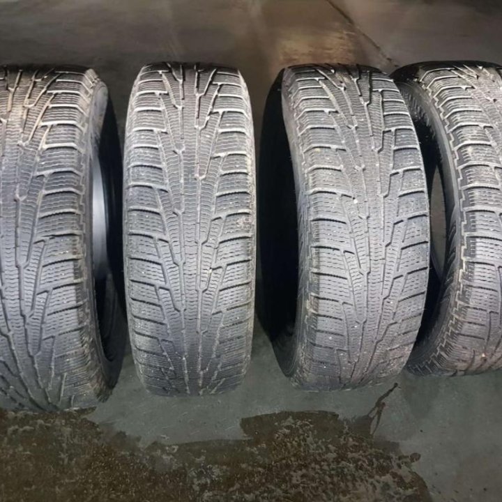 Nokian Hakkapeliitta R 225/65 R17 106R