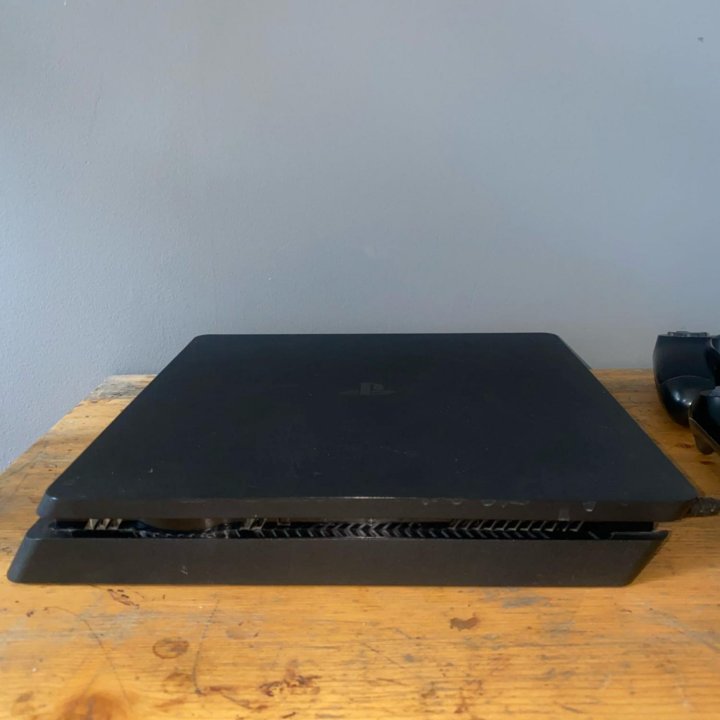 Ps 4 slim 500