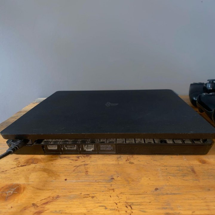 Ps 4 slim 500