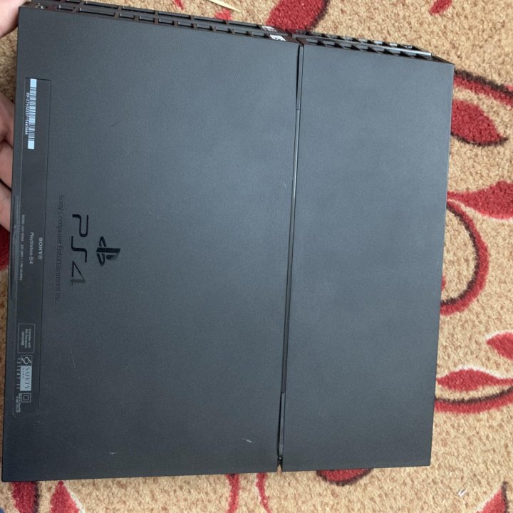 Sony PlayStation 4