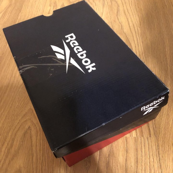 Reebok НОВЫЕ бронь