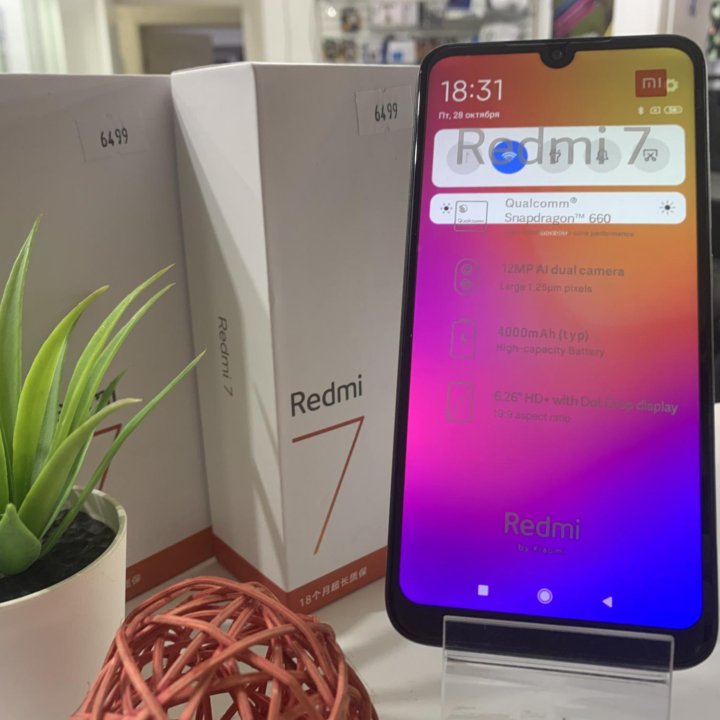 Телефон Xiaomi Redmi 7 4/64 ГБ (новый,гарантия)