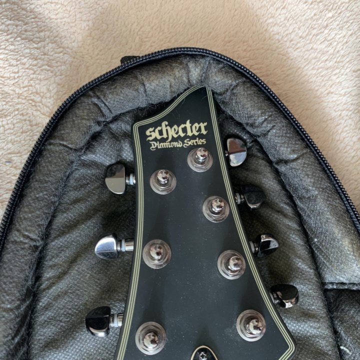 Электрогитара Schecter Diamond Series