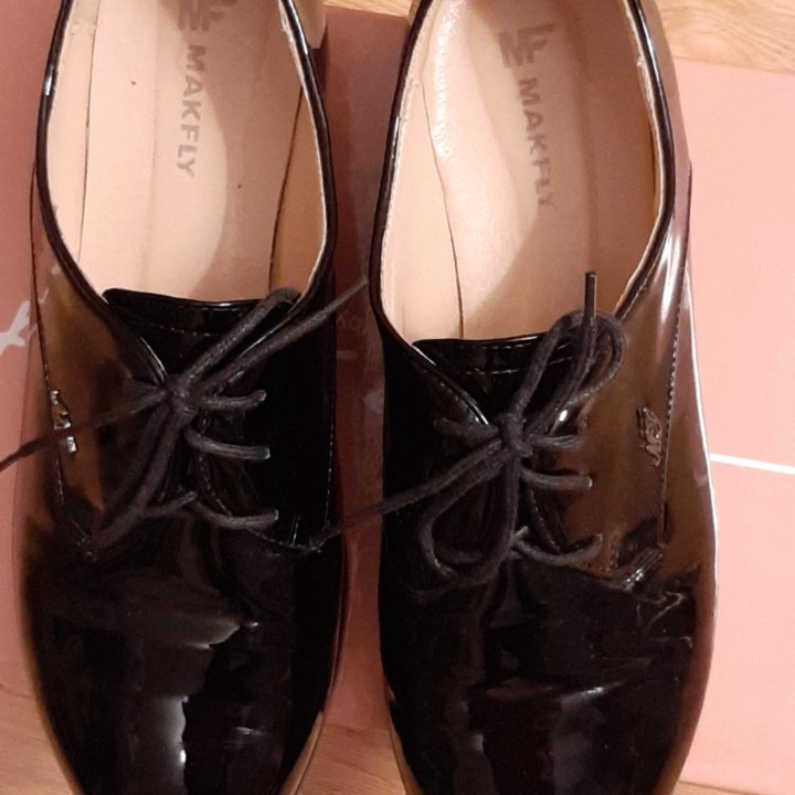 Ботинки 39 размер