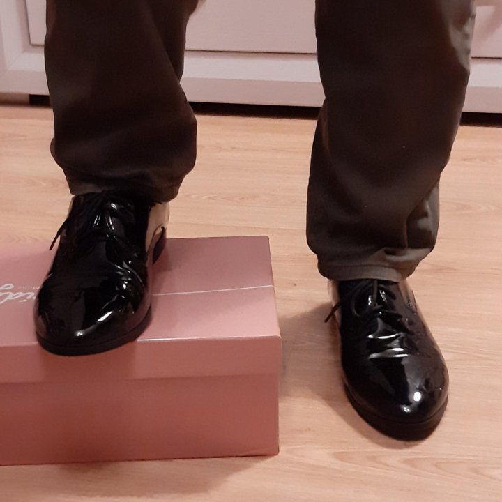 Ботинки 39 размер