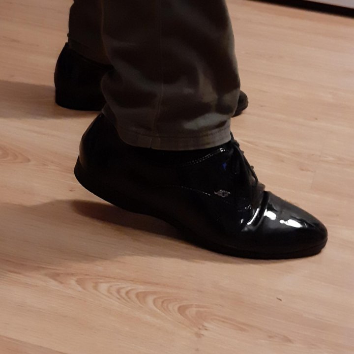 Ботинки 39 размер