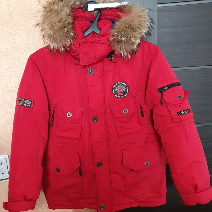 Зимняя куртка на крупных мальчиков-р 140-146.