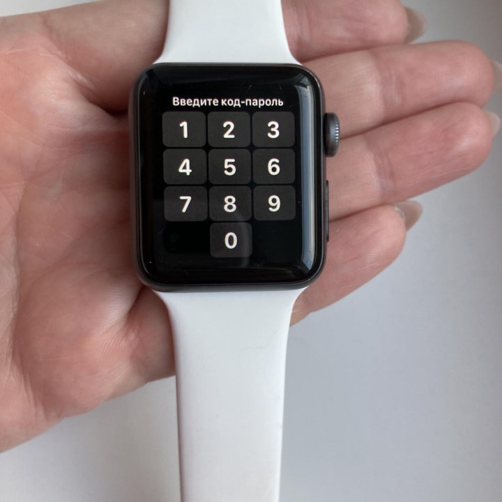 Часы Apple Watch 3