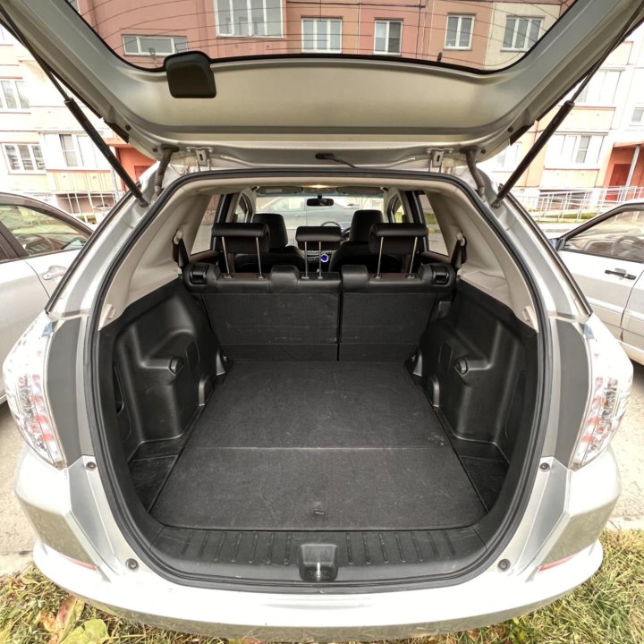 Honda Fit Shuttle, 2011