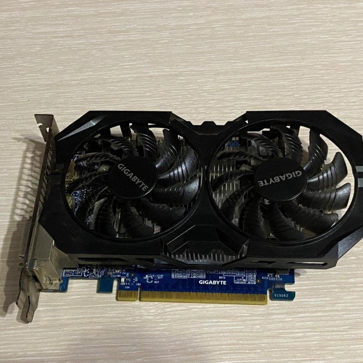 Видеокарта GIGABYTE NVIDIA GeForce GTX 750Ti