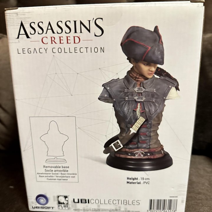 Бюст Assassins Creed Aveline De Grandpre