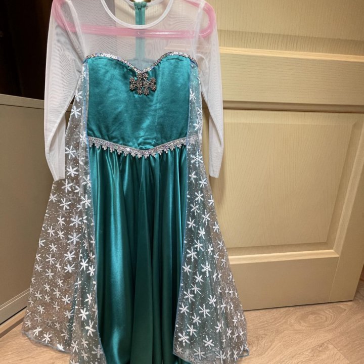 Платье Эльзы новогодний костюм