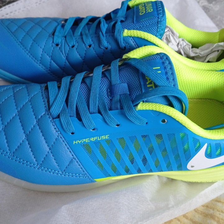 Футзалки Nike Lunar Gato 2