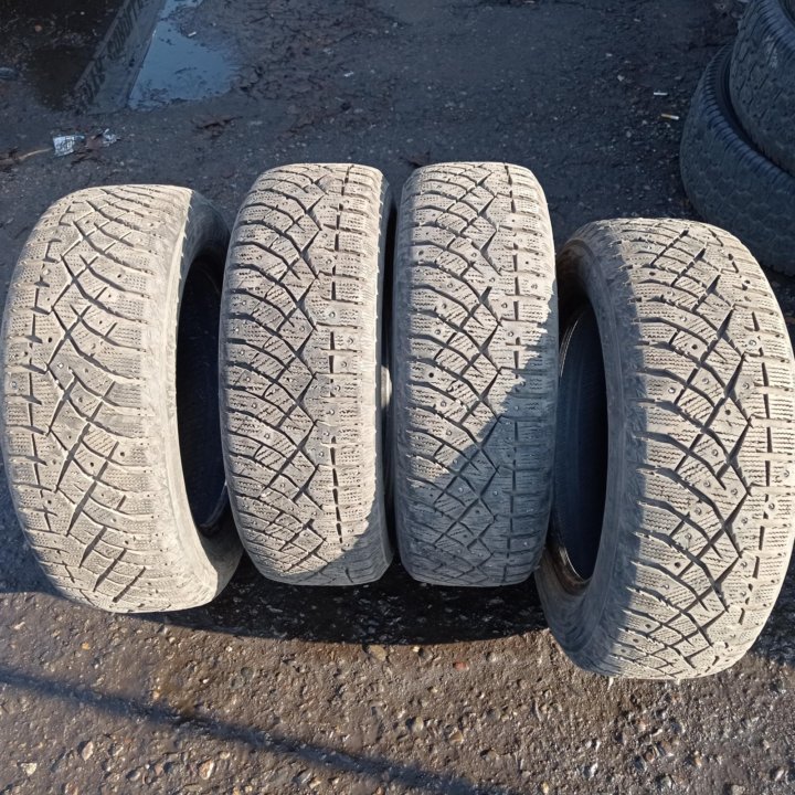 185/65 R15 Nitto Therma Spike