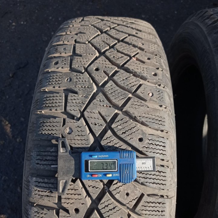 185/65 R15 Nitto Therma Spike