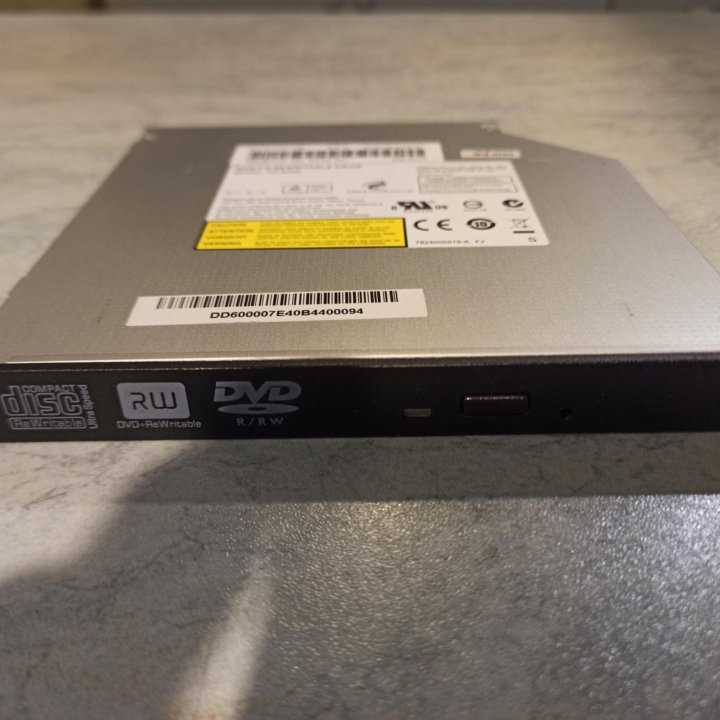 DVD-ROM