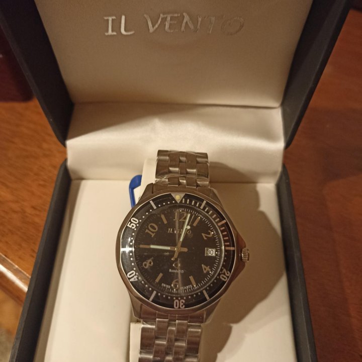 Часы наручные