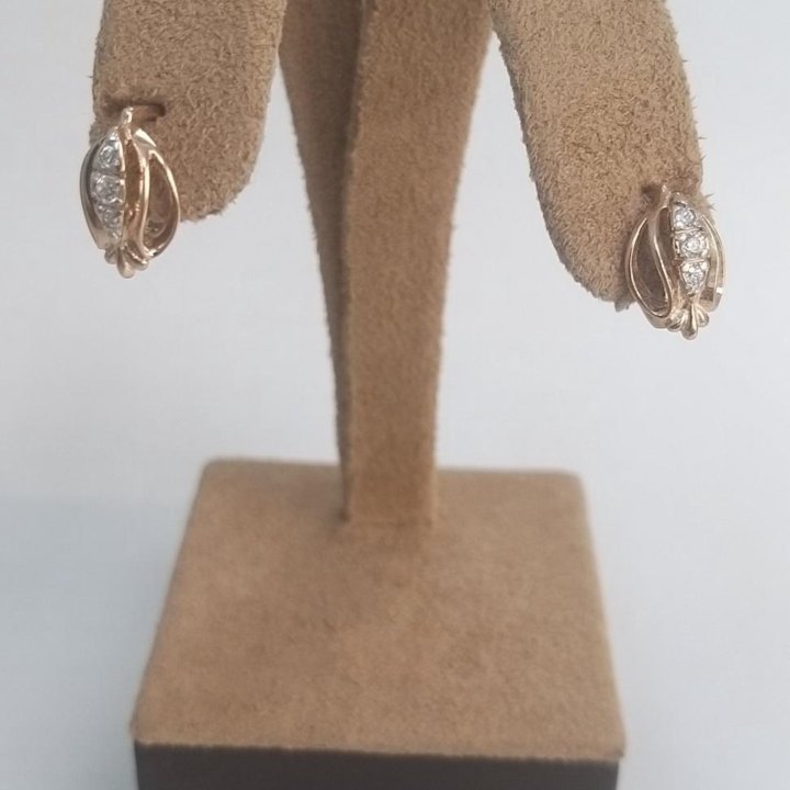 Золотые серьги