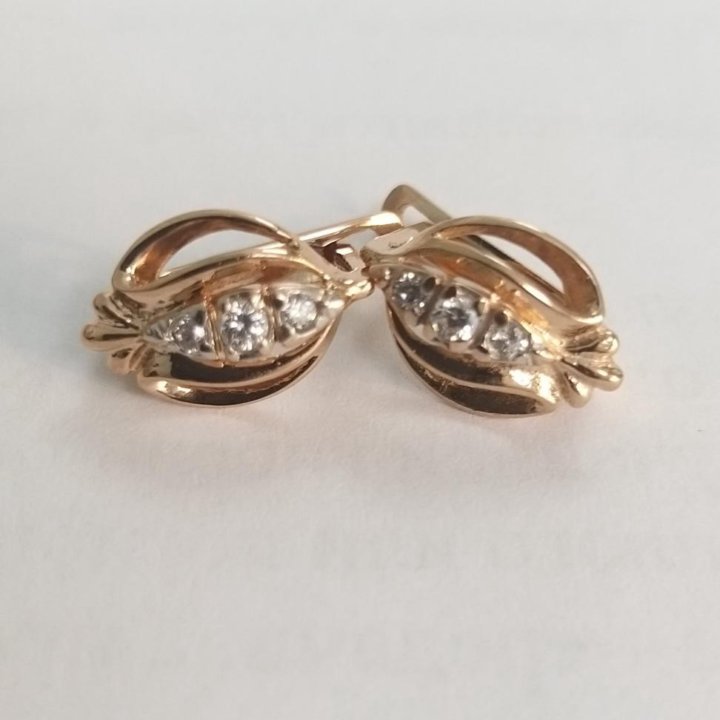 Золотые серьги