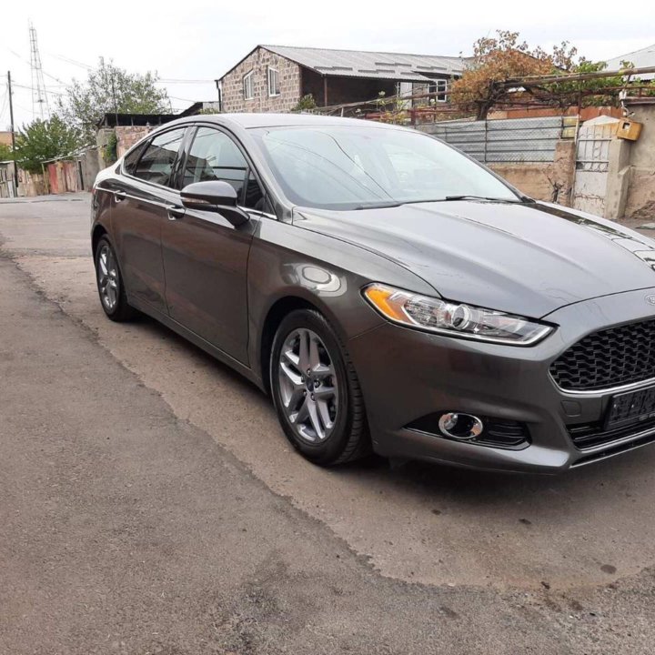 Ford Fusion, 2015