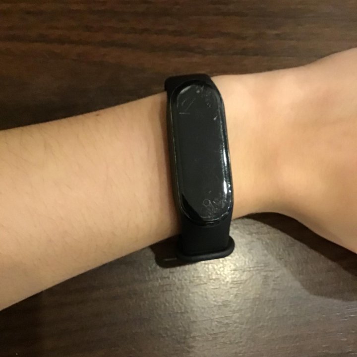 Фитнес-браслет mi band 4