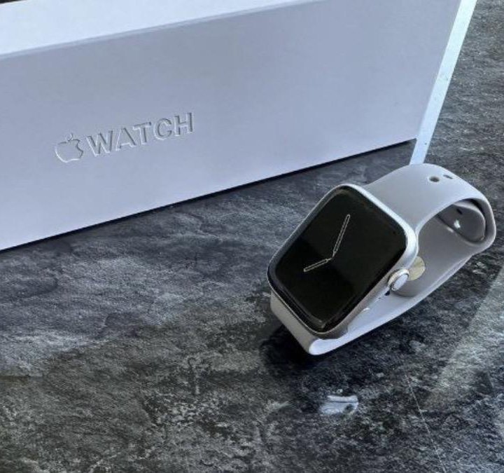 Смарт часы / Apple Watch ( в оригинальной коробке)