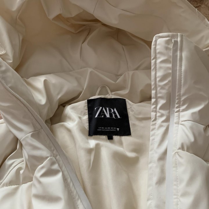 Прорезиненный пуховик ZARA