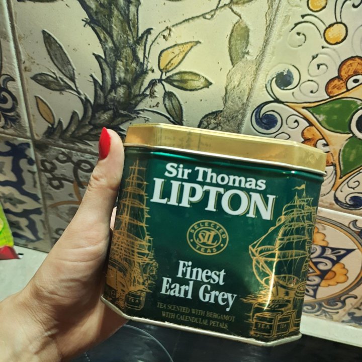 Банка от чая Lipton 1999 года