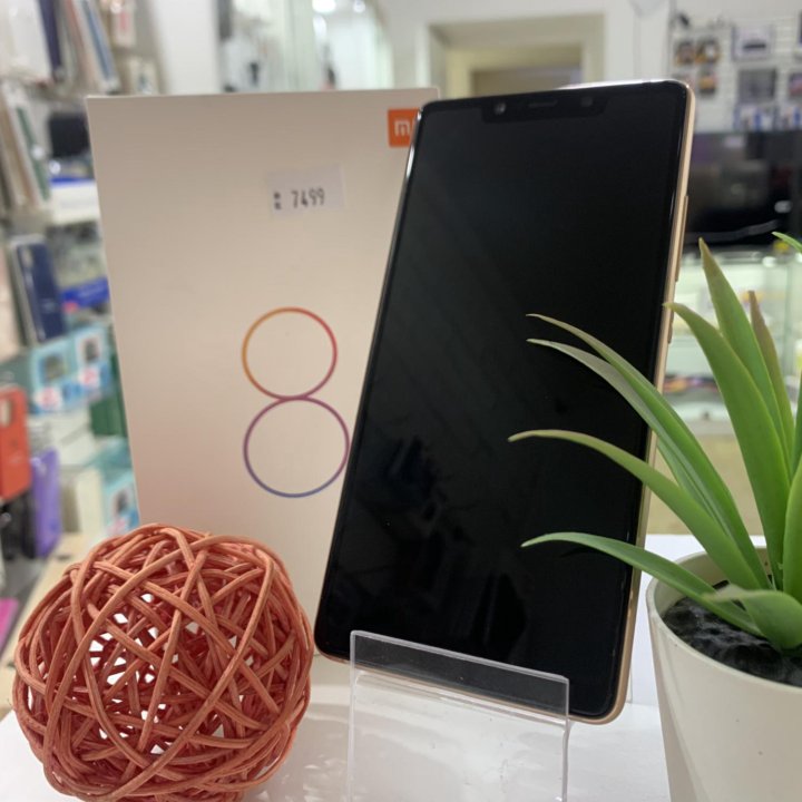 Телефон Xiaomi Mi 8 Se Gold 4/64 Gb(гарантия)