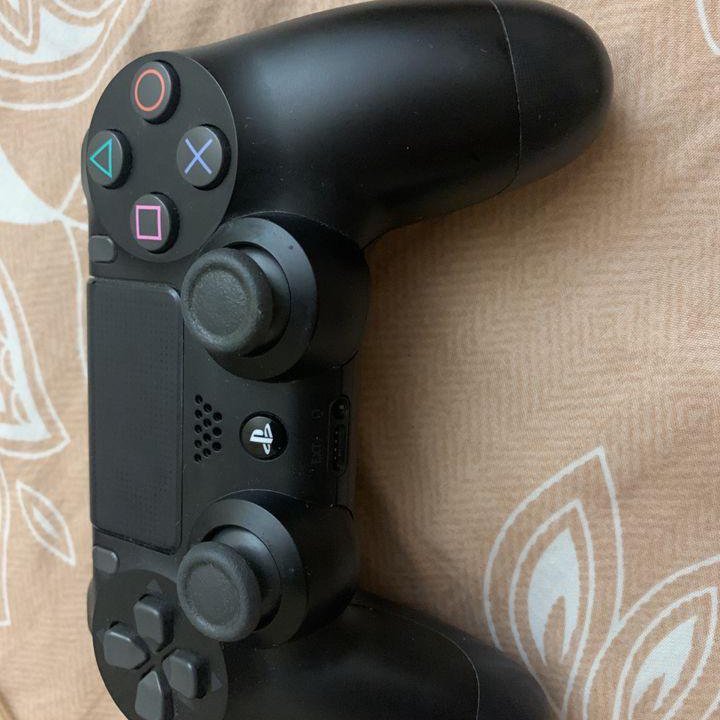 PlayStation 4 slim 1tb