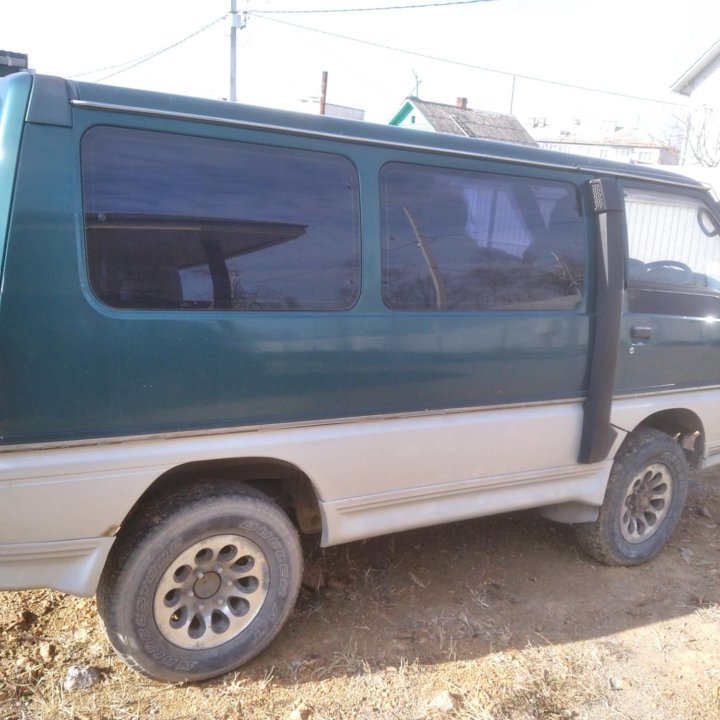 Mitsubishi Delica, 1996