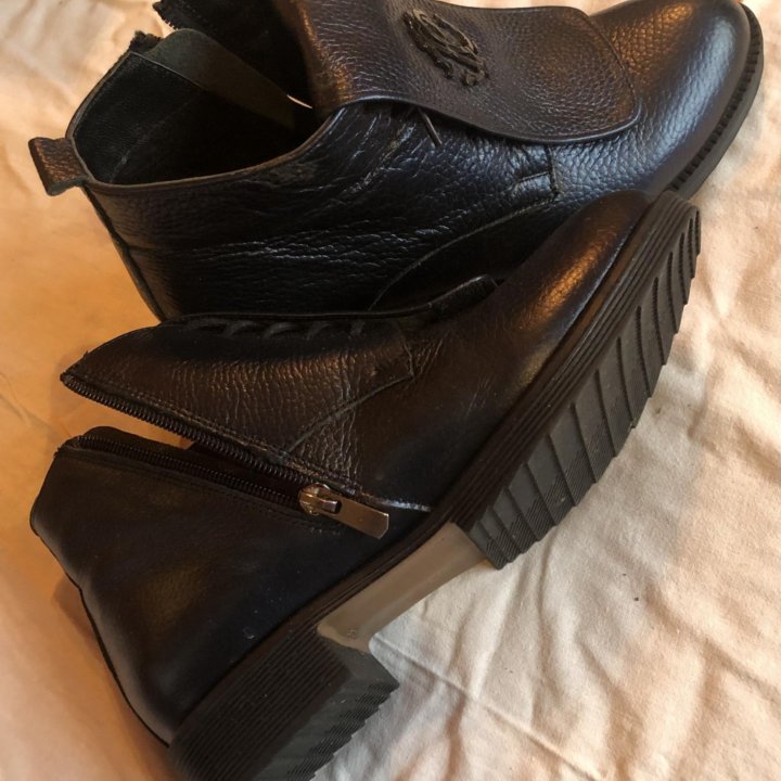 Ботинки осенние