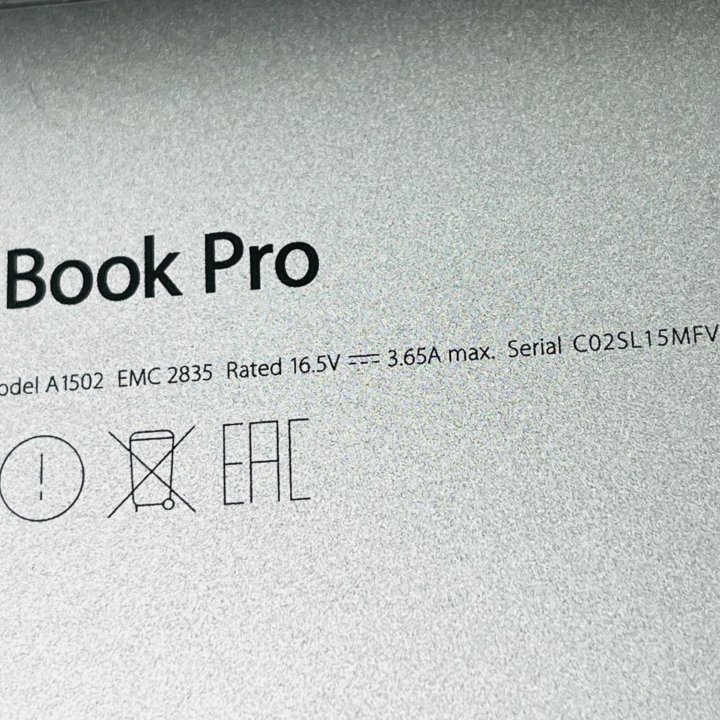 MacBook Pro 13 2015 16gb 256 SSD хороший родной АК