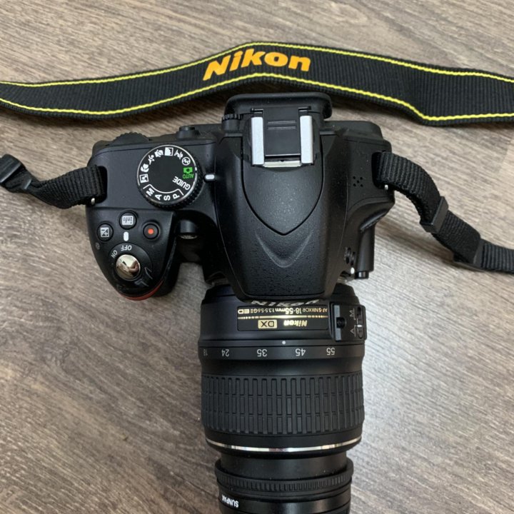 Зеркальный фотоаппарат Nikon D3200