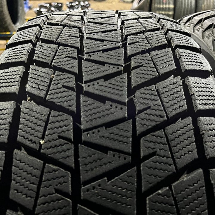 Зима Bridgestone Blizzak DM-V1 265/60 R18 110R