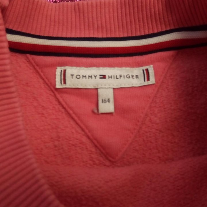 Свитшот Tommy Hilfiger.Оригинал,вышлю