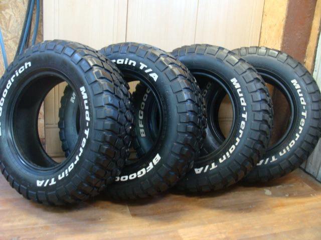 Bfgoodrich Mud-Terrain T/A KM2 235/70 R16