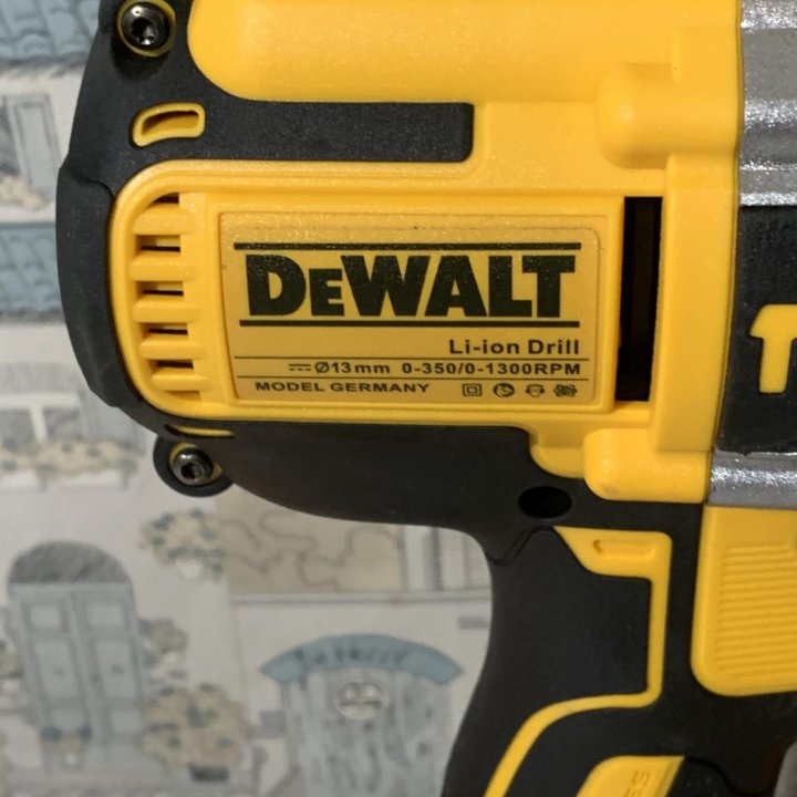 Безщеточная ударная дрель шуруповерт DeWALT