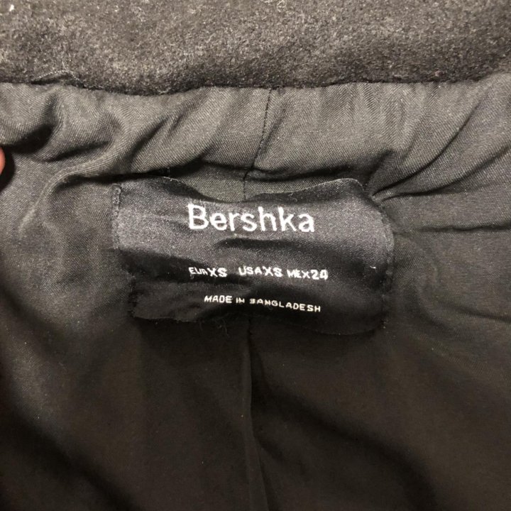 Пальто Bershka