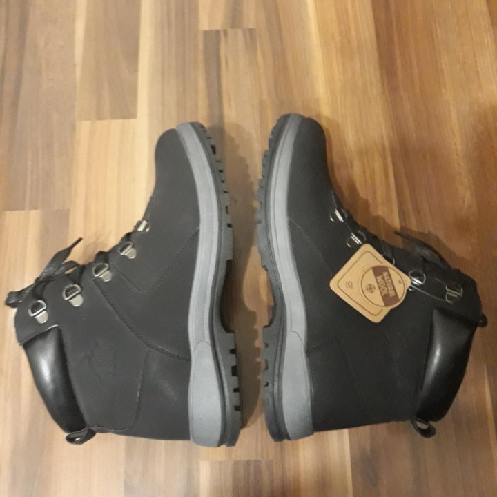 Новые ботинки 40р.