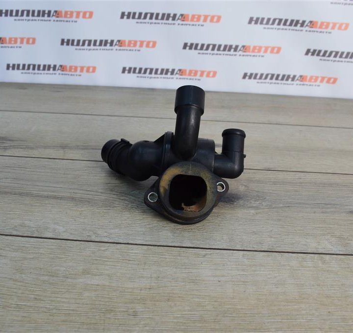 Термостат Ауди А4 Б8