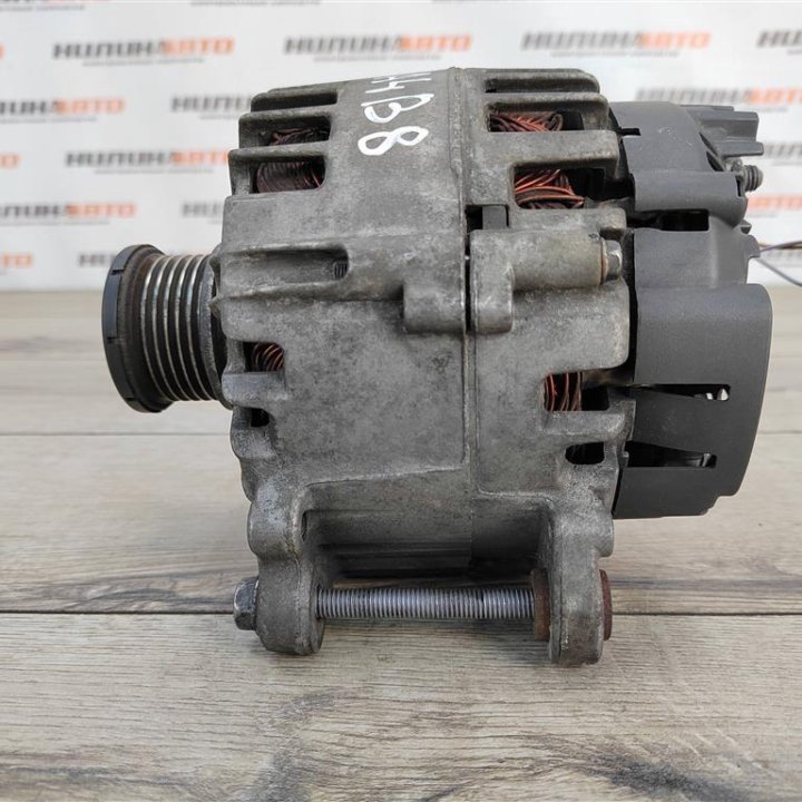 Генератор Ауди А4 Б8