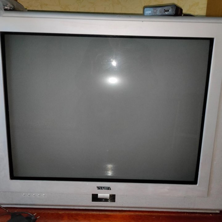 Телевизор VESTEL б/у